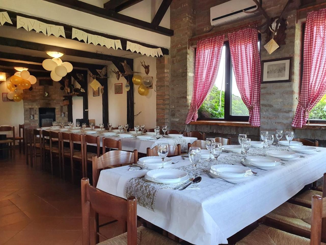 Izletiste Opatovac Guest House Exterior photo