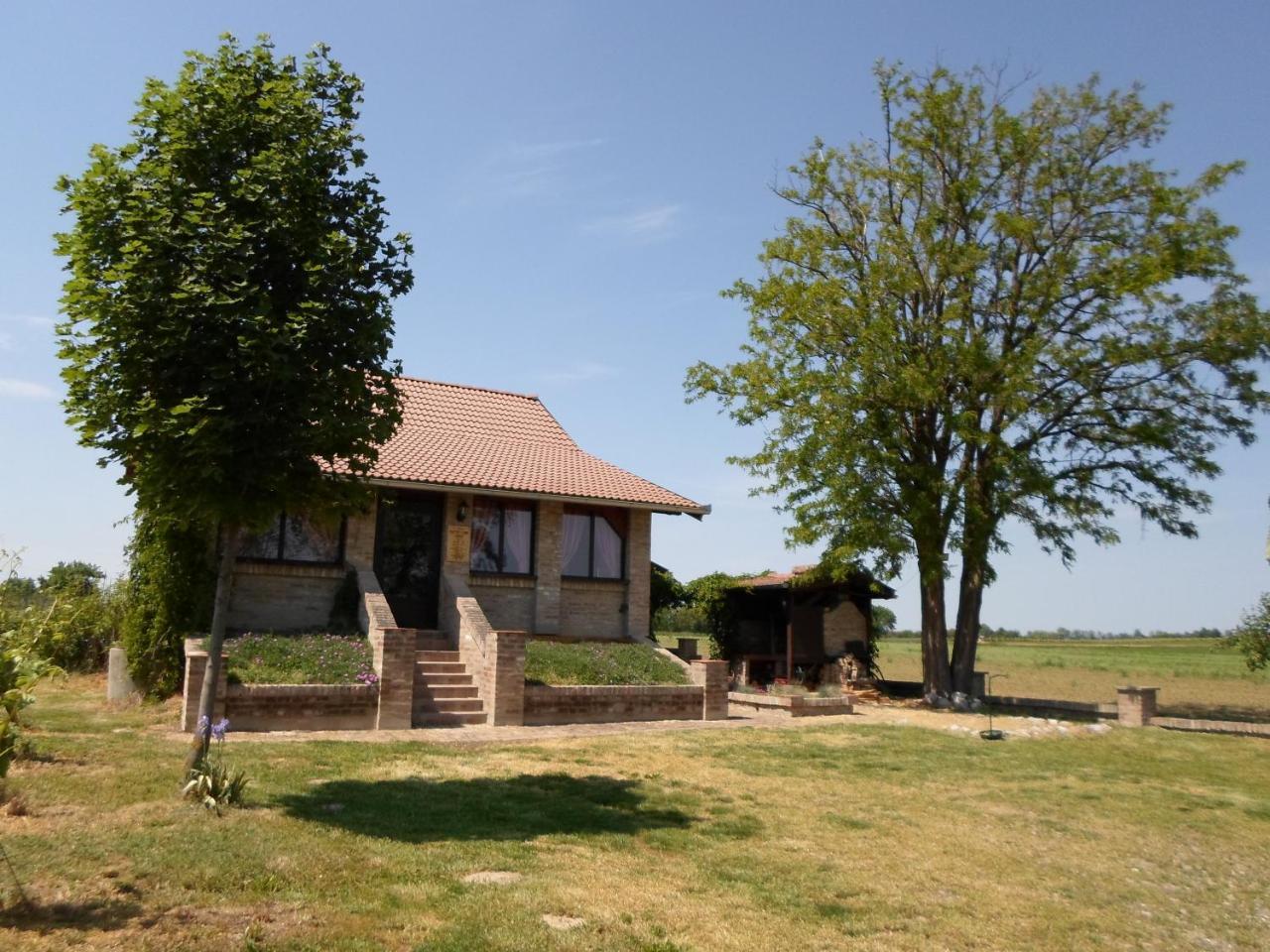Izletiste Opatovac Guest House Exterior photo
